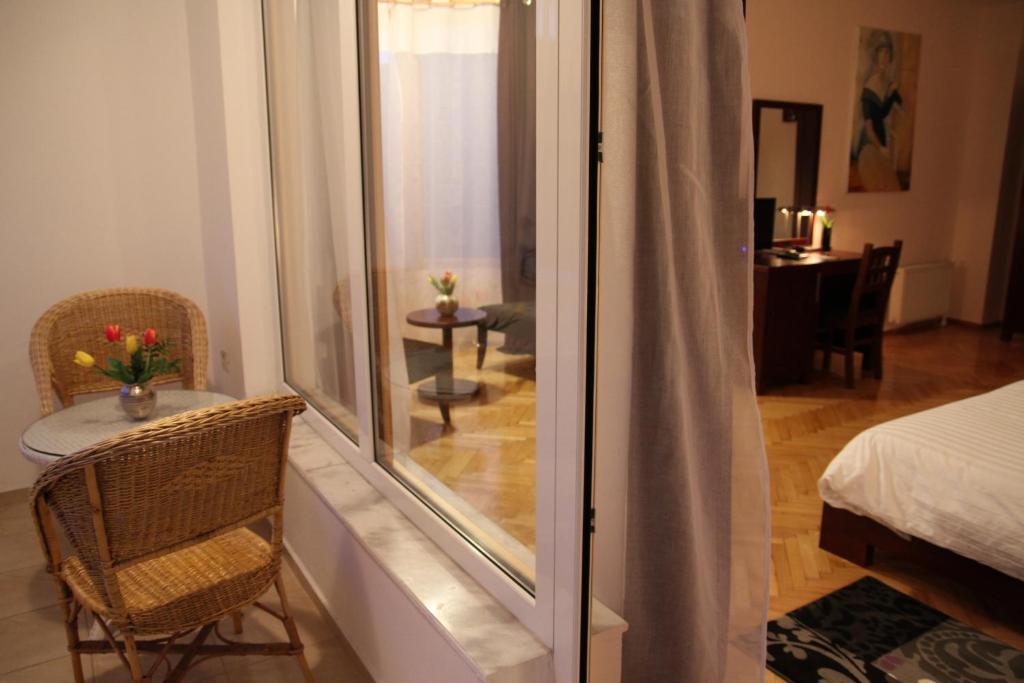 Hotel De Paris Tirana Exteriör bild